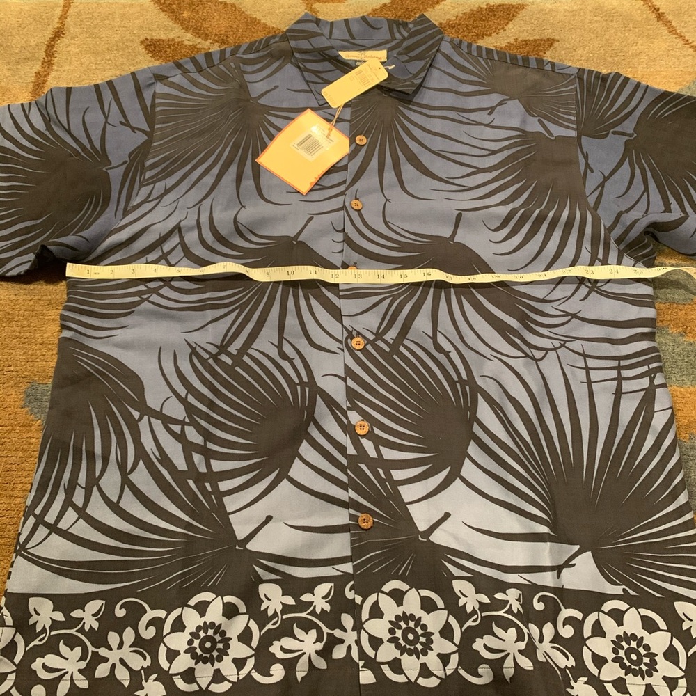 [Tommy Bahama] 100% silk palm frond button down - Picture 5 of 7